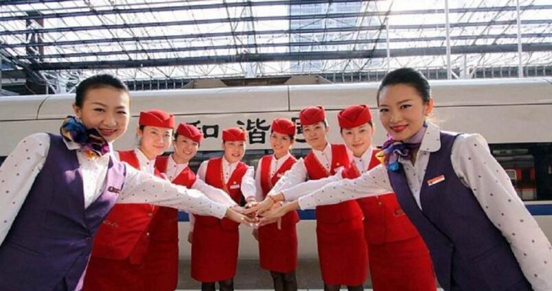 南寧鐵路局高鐵乘務(wù)員工資：火車動車乘務(wù)員待遇怎么樣？
